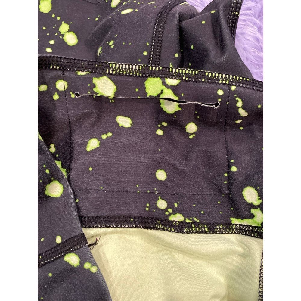 Nike Dri-FIT Legendary Leggings Womens Large Black Lime Green Splatter Capri L - Picture 6 of 6